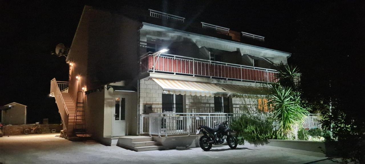 Luxury Apartments Oasis Lumbarda Exterior foto