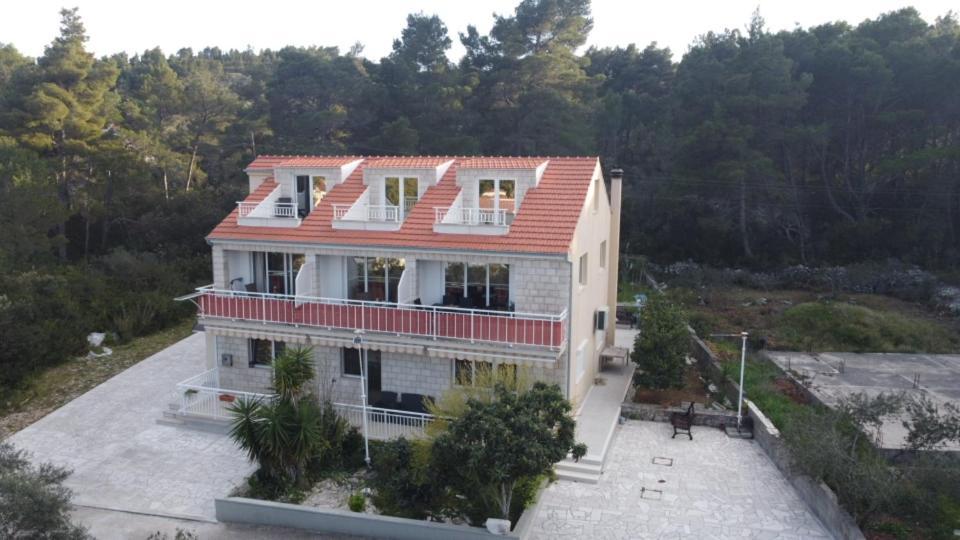 Luxury Apartments Oasis Lumbarda Exterior foto